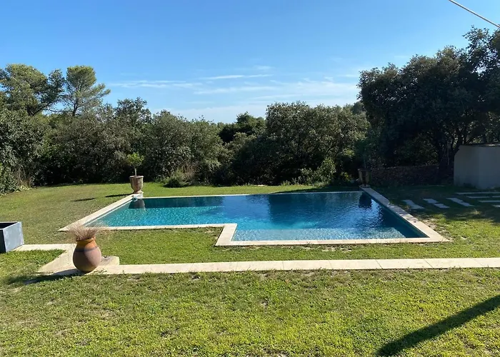 Mazet Dom wakacyjny Nîmes