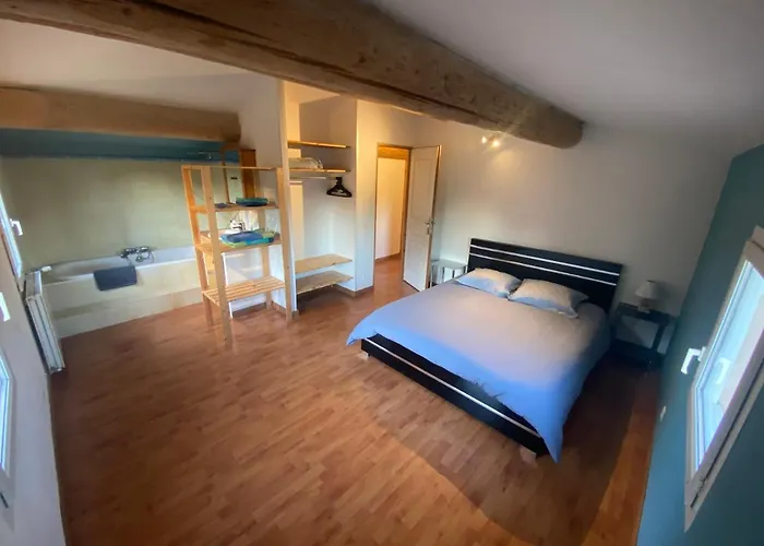 Dom wakacyjny Mazet Nîmes